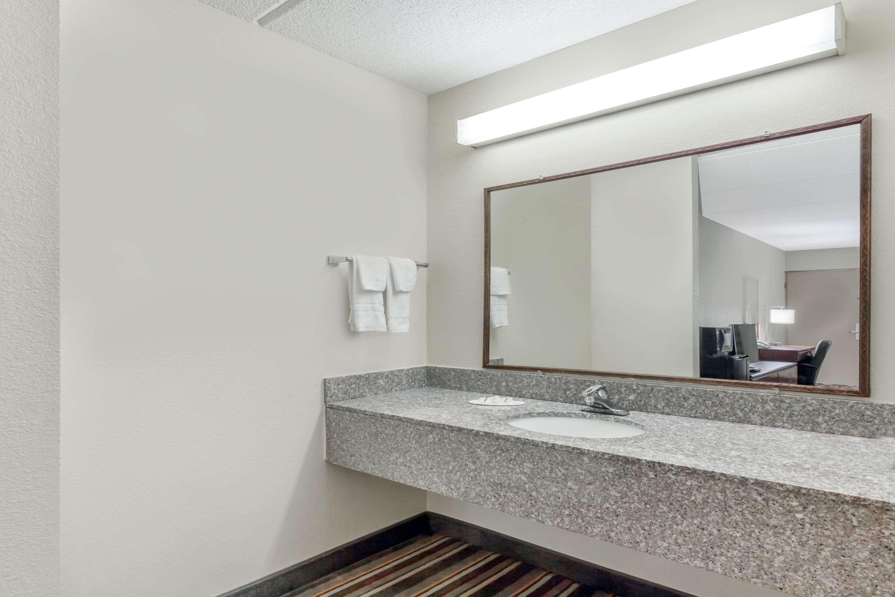 Clarion Pointe Kimball By Choice Hotels מראה חיצוני תמונה