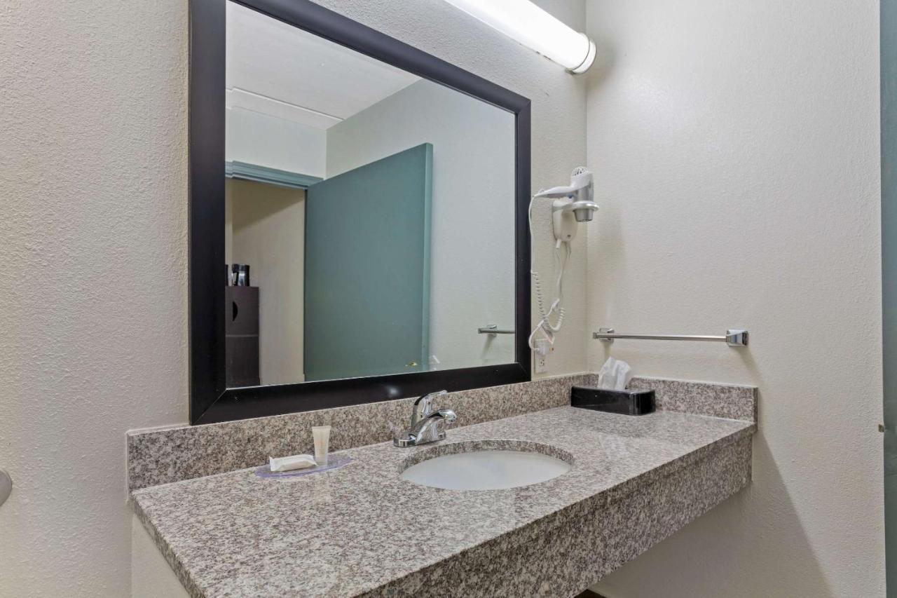 Clarion Pointe Kimball By Choice Hotels מראה חיצוני תמונה