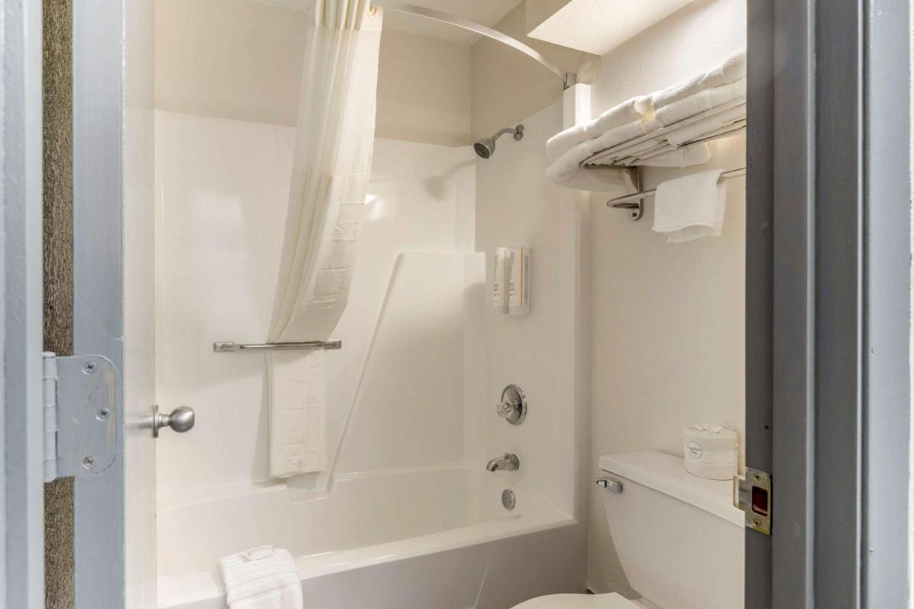 Clarion Pointe Kimball By Choice Hotels מראה חיצוני תמונה
